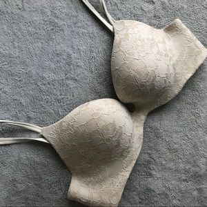 Victoria's Secret Angels Secret Embrace Bra 34B